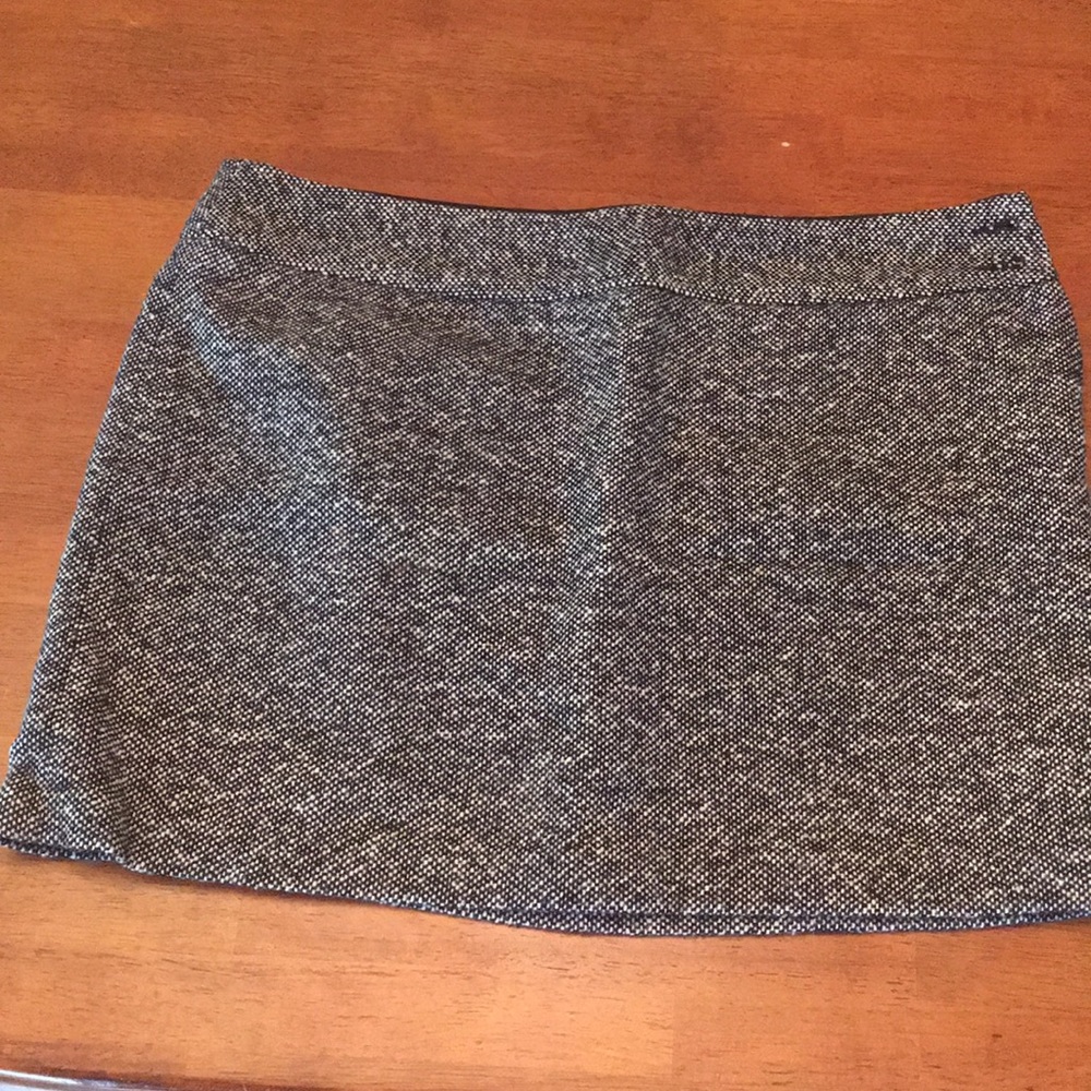 Tweed mini skirt